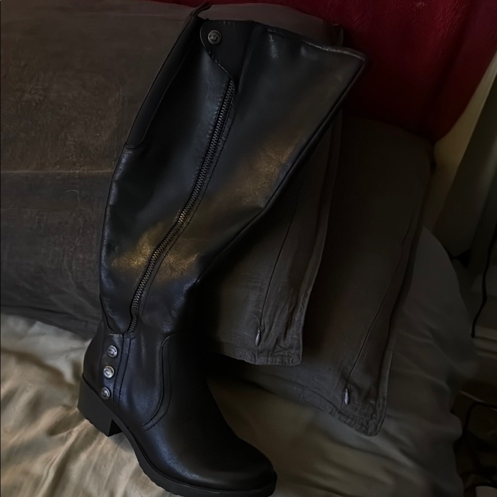 Black Leather Knee-High Boots